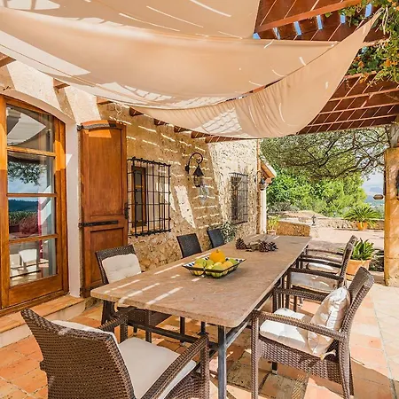 Finca La Belleza * Pollenca